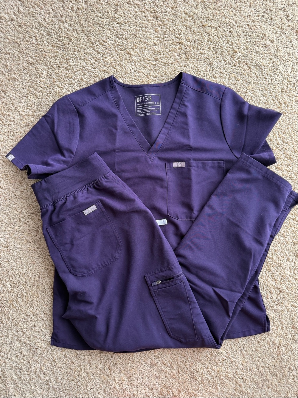 FIGS SCRUB SET